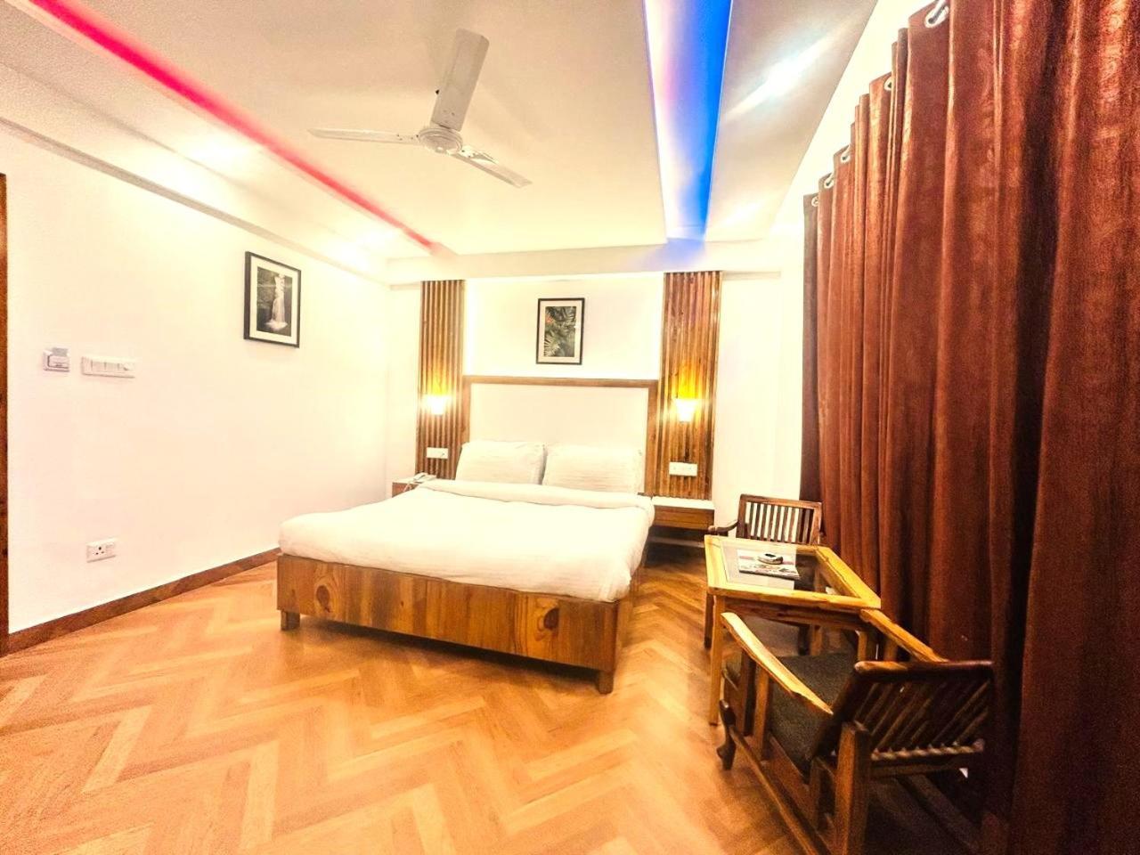 Queens Hill By Edge Mussoorie Extérieur photo