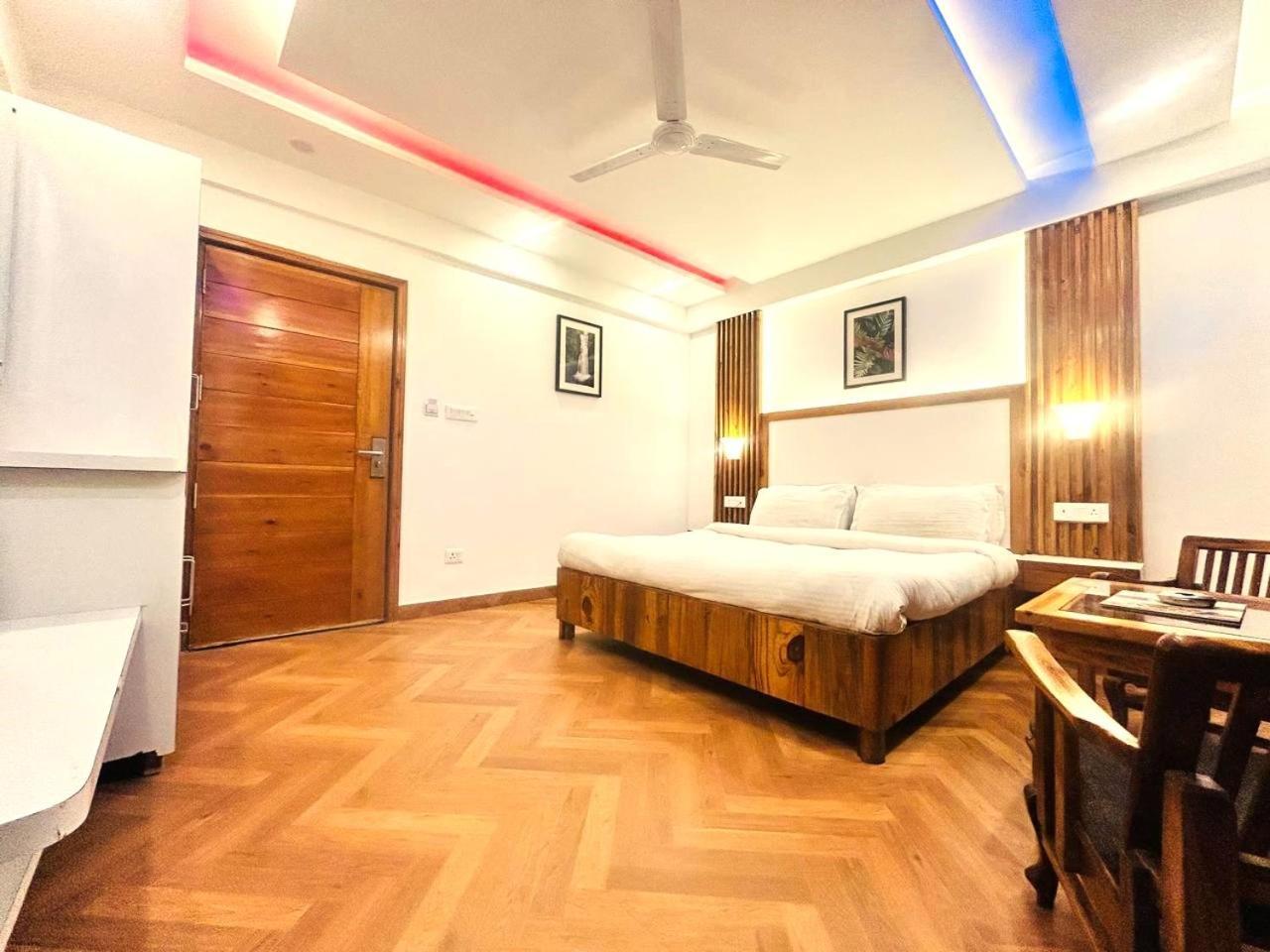 Queens Hill By Edge Mussoorie Extérieur photo