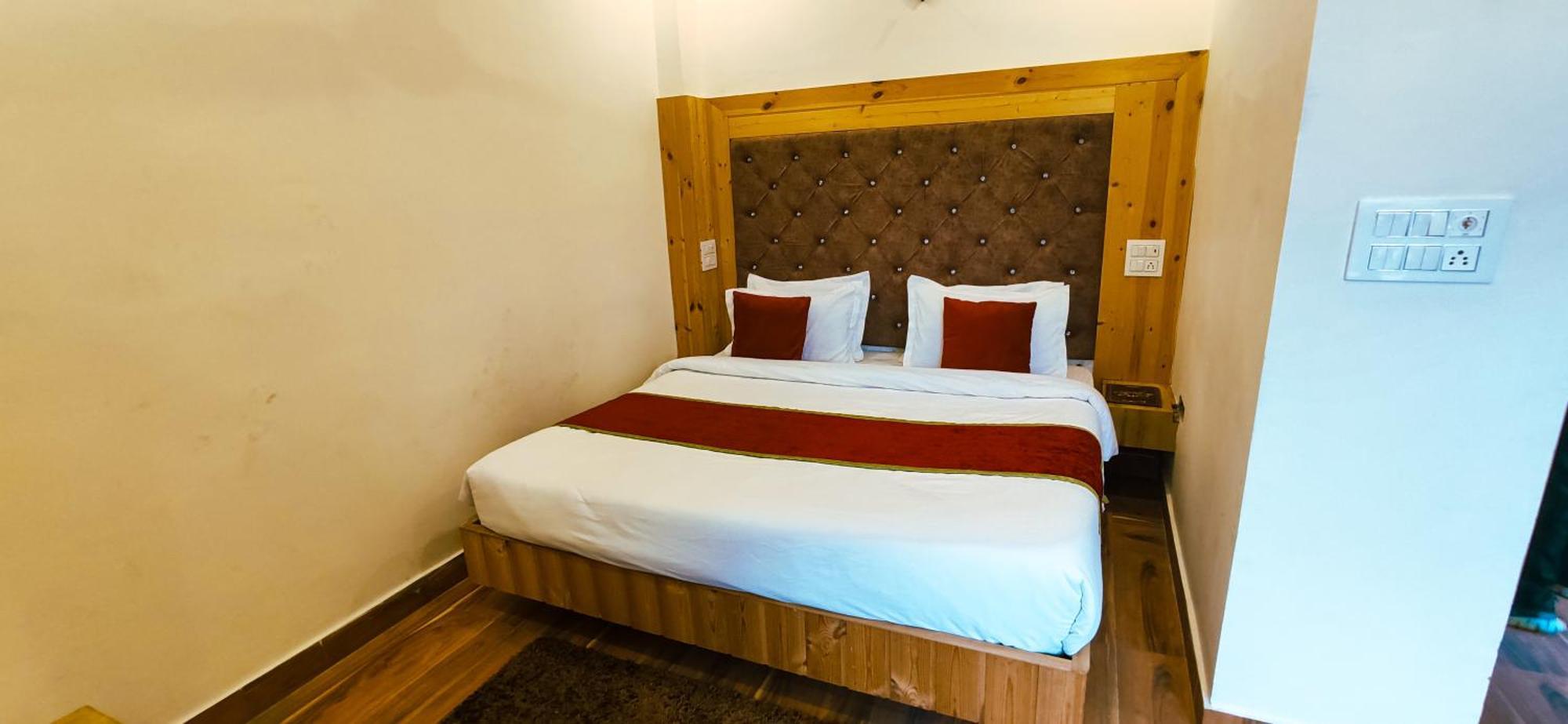 Queens Hill By Edge Mussoorie Extérieur photo
