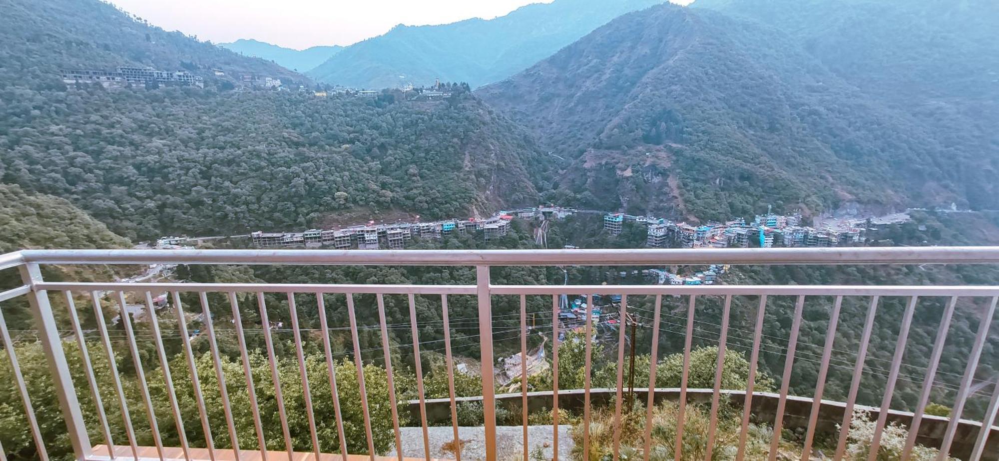 Queens Hill By Edge Mussoorie Extérieur photo