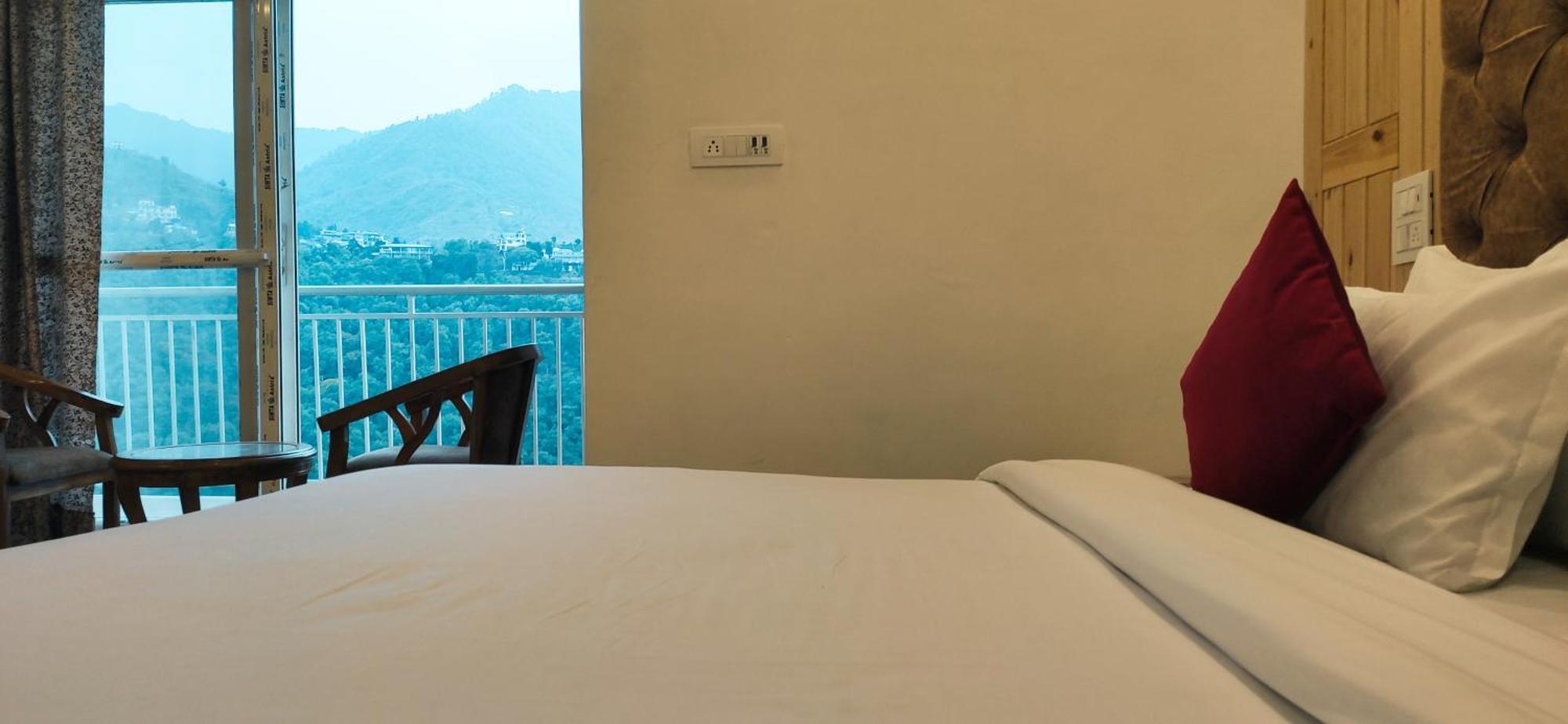 Queens Hill By Edge Mussoorie Extérieur photo